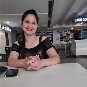 Meet your Posher, Neelam